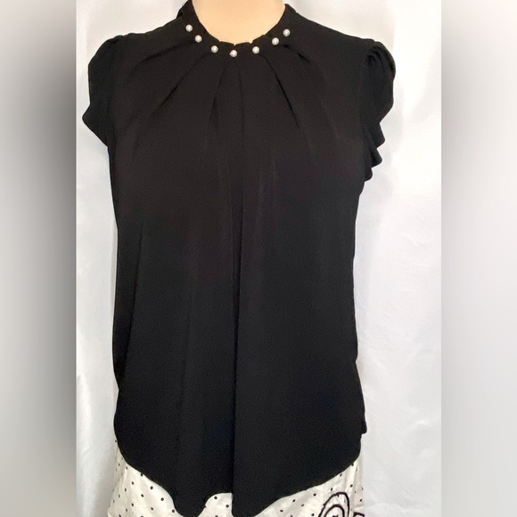 ELLE Pearl Embellished Neckline Knit Top Size M - Picture 1 of 13